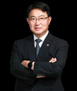 부동산전문변호사 김철